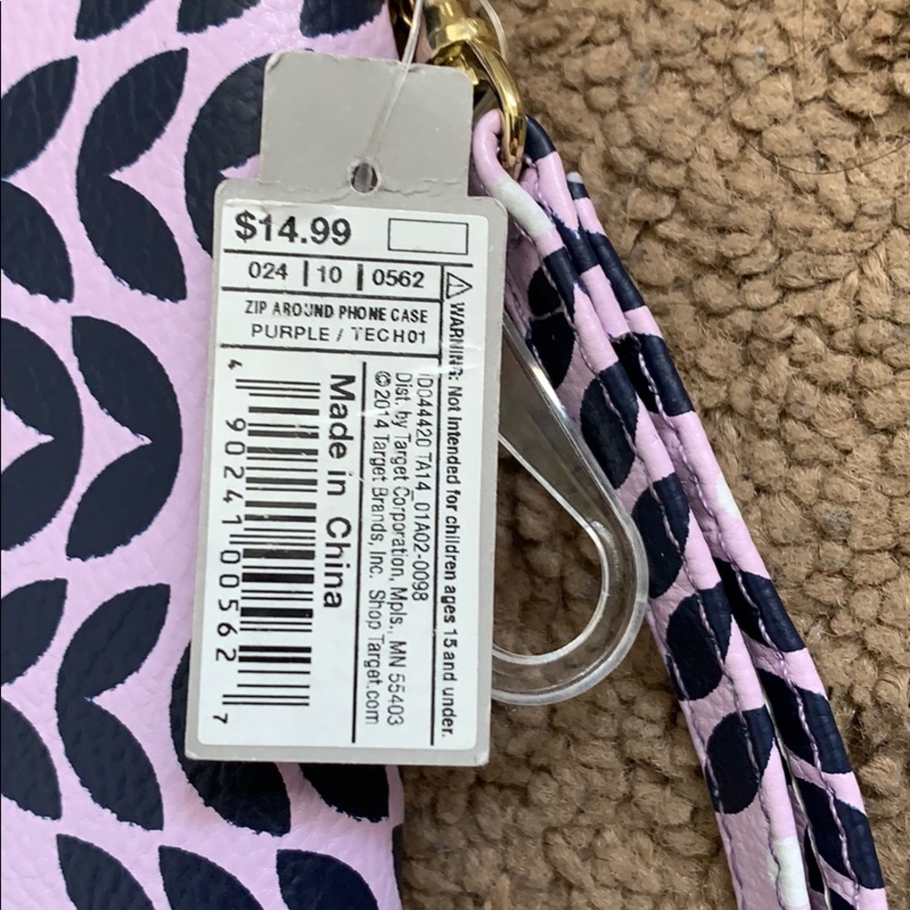 Target Wristlet - Picture 4 of 5